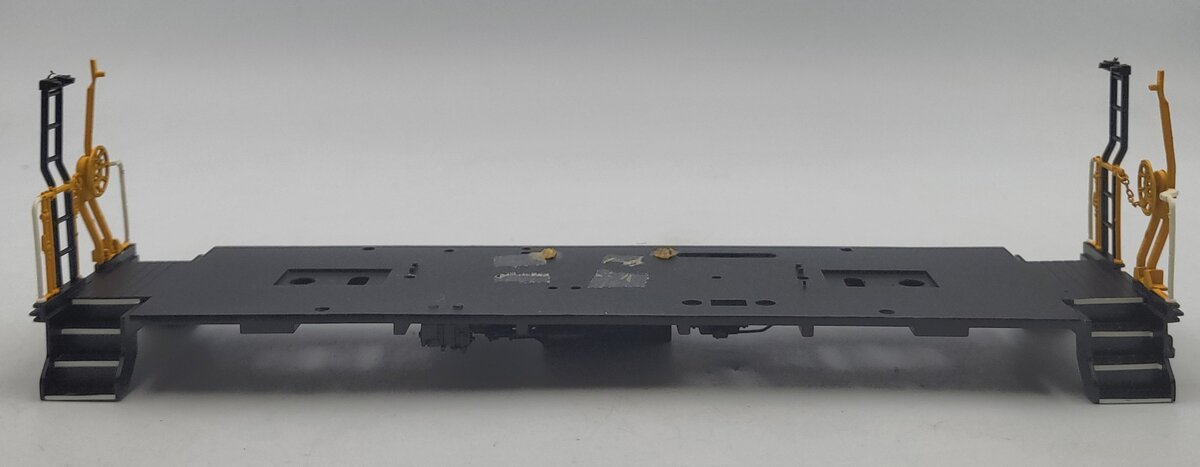 Lionel 36661-58 Diecast Cp Rail Caboose Frame with End Rails #36661