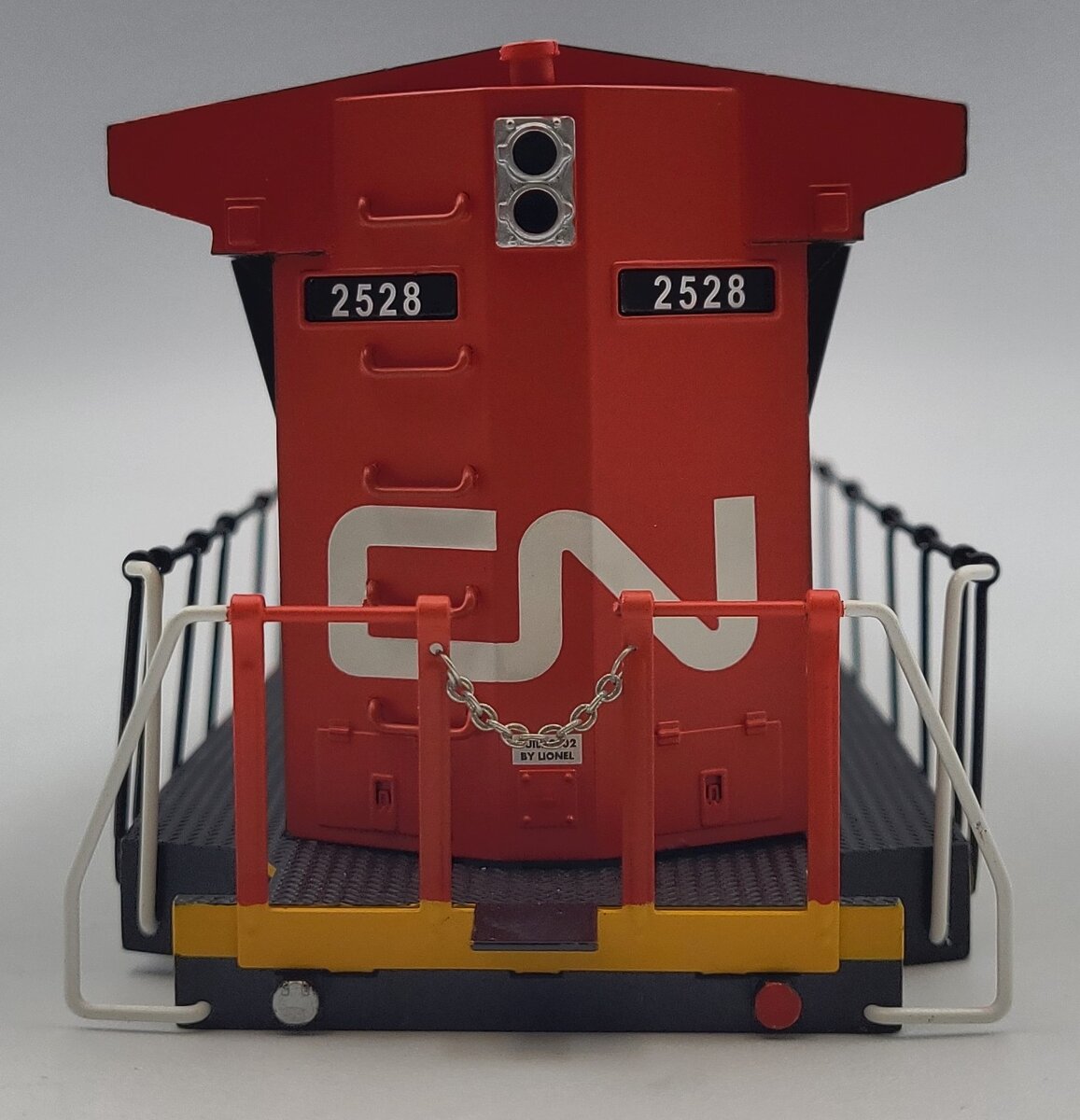 Lionel 18289-7 Canadian National Dash-9 Diesel Locomotive Body Shell #2528