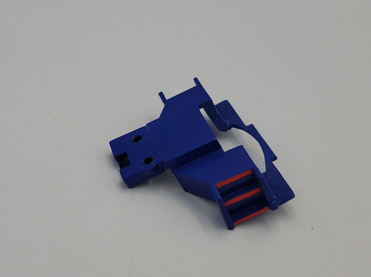 Lionel 38227-651 Diesel Locomotive GP38 Blue Plastic Molded Pilot w/ Red Steps