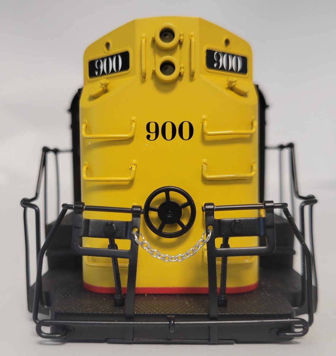 Lionel 28545-7 Northern Pacific RS-11 Diesel Locomotive Body Shell #900