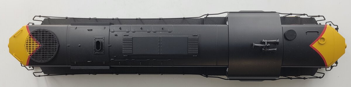 Lionel 28545-7 Northern Pacific RS-11 Diesel Locomotive Body Shell #900