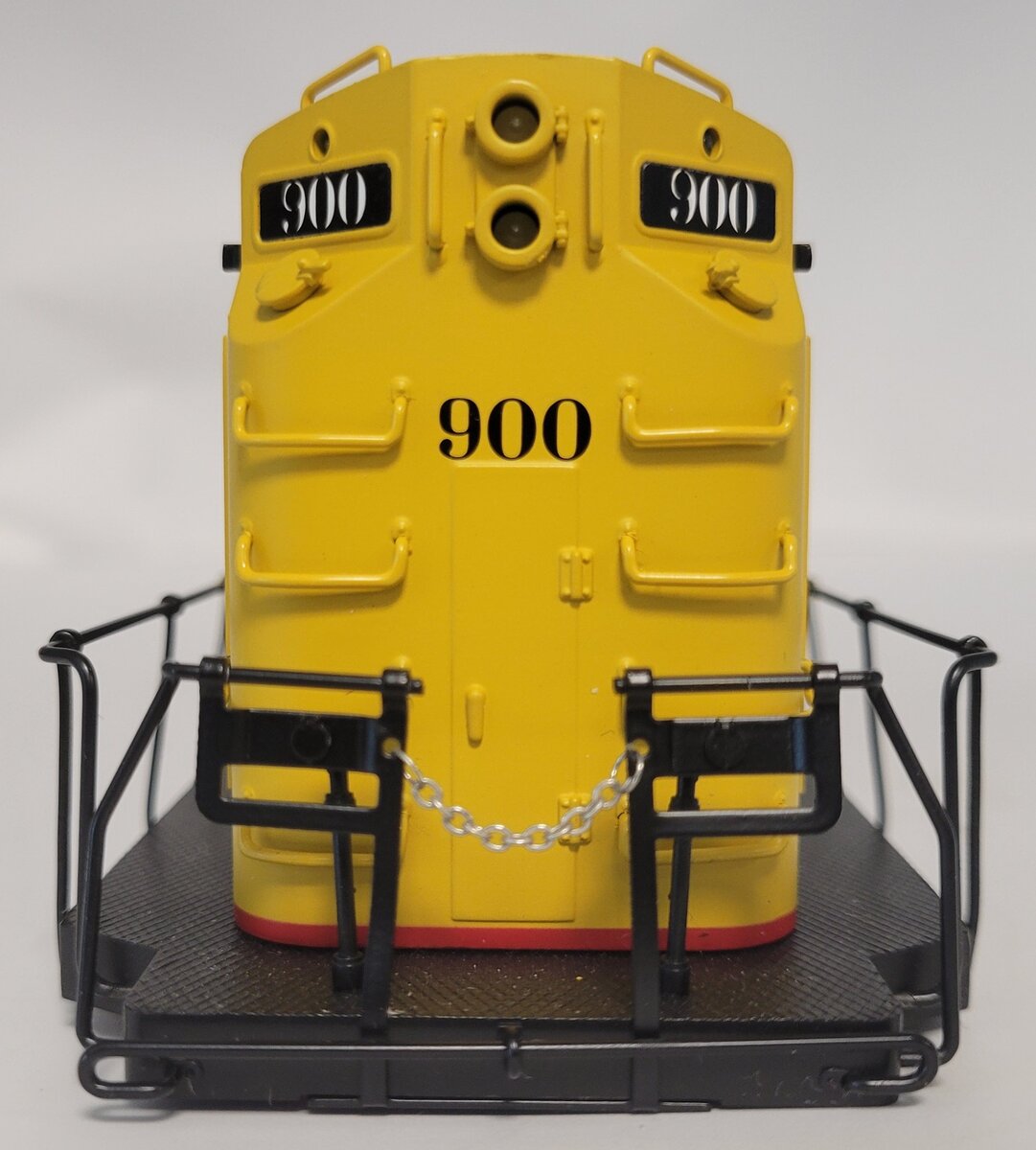 Lionel 28545-7 Northern Pacific RS-11 Diesel Locomotive Body Shell #900