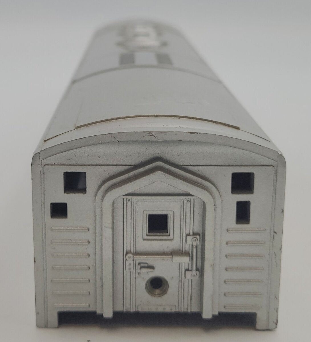 Lionel 38333-2 New Haven F3 B-Unit Diesel Locomotive Body Shell #2242