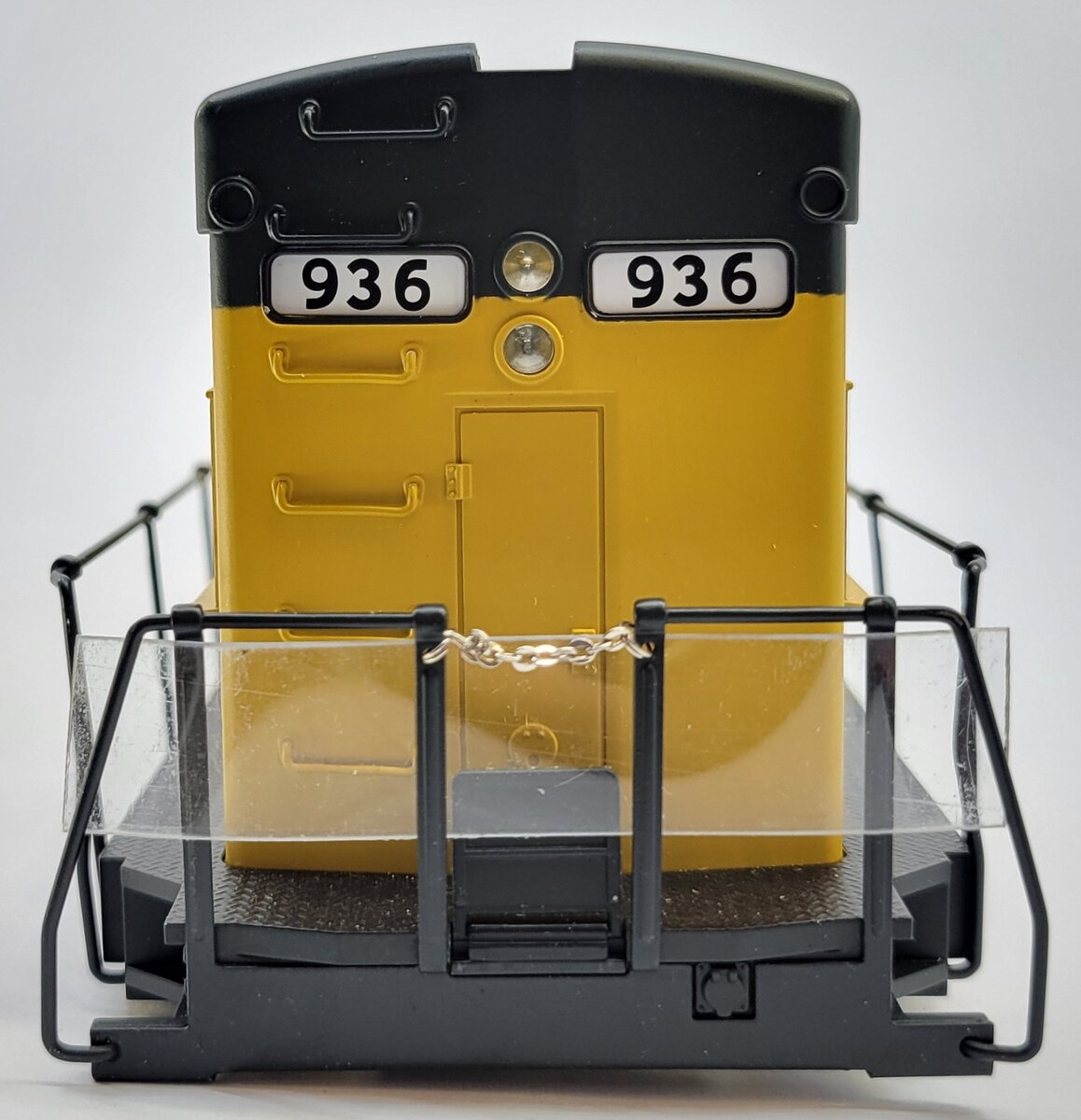 Lionel 28253-2 Chicago & Northwestern U30C Shell #936