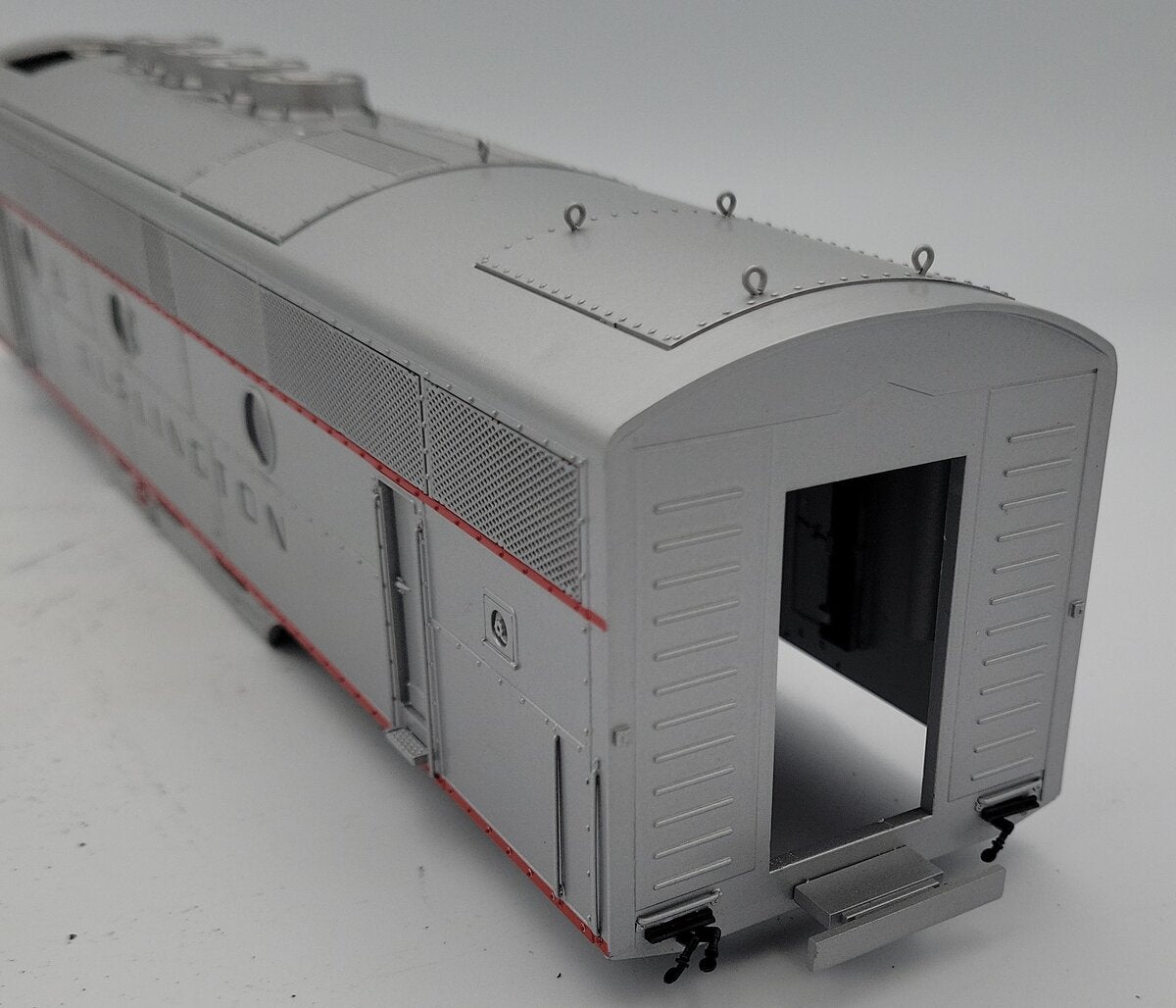 Lionel 38701-2 Burlington Non Powered Scale F-3 B- Diesel #9961-B - 6-387