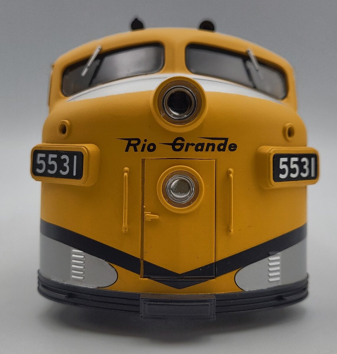 Lionel 38703-2 Rio Grande F3-A Powered A Unit Diesel Locomotive Shell #5531