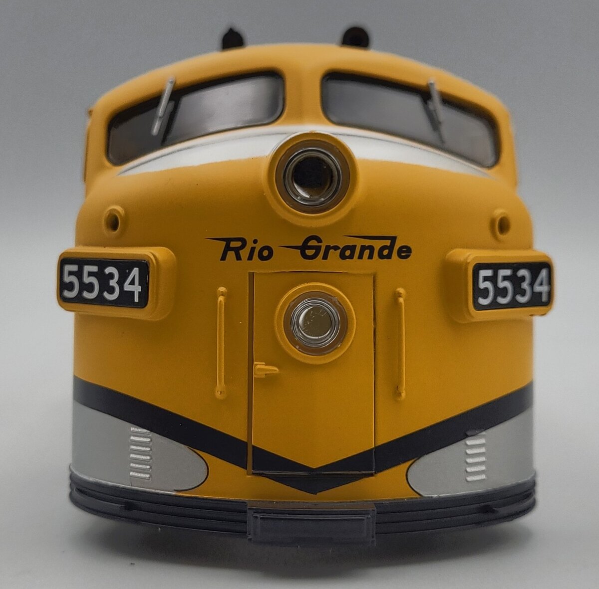 Lionel 38704-2 Rio Grande F3-A Unpowered A Unit Diesel Loco Body Shell #5534