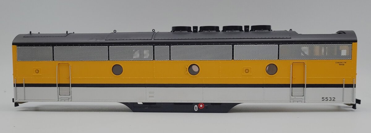 Lionel 38705-2 Rio Grande F-3B Powered B Unit Diesel Locomotive Shell #5532
