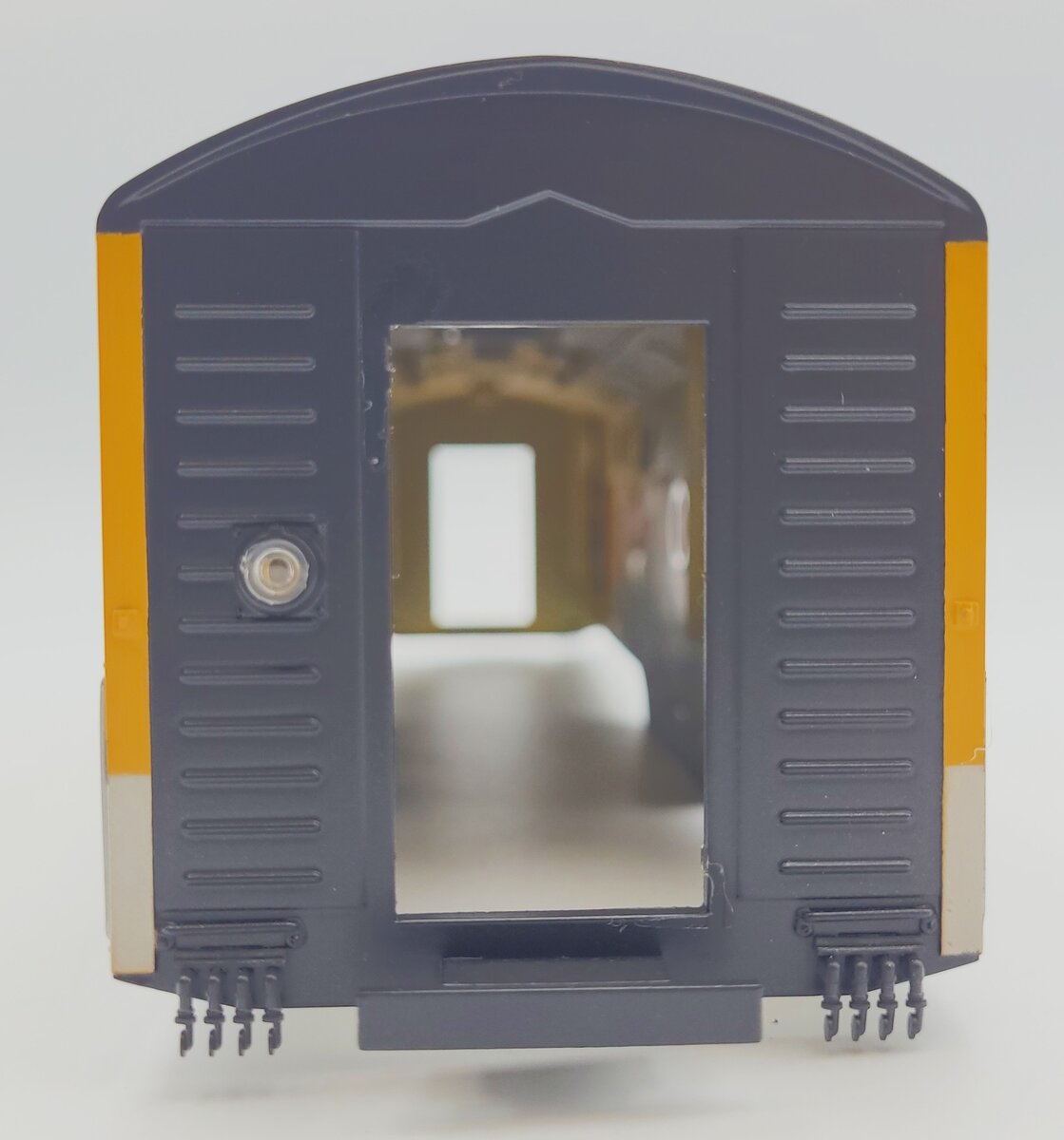 Lionel 38706-2 Rio Grande F-3B Unpowered B Unit Diesel Locomotive Shell #5533