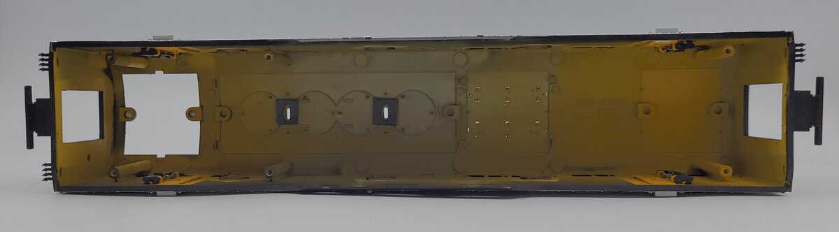 Lionel 38706-2 Rio Grande F-3B Unpowered B Unit Diesel Locomotive Shell #5533