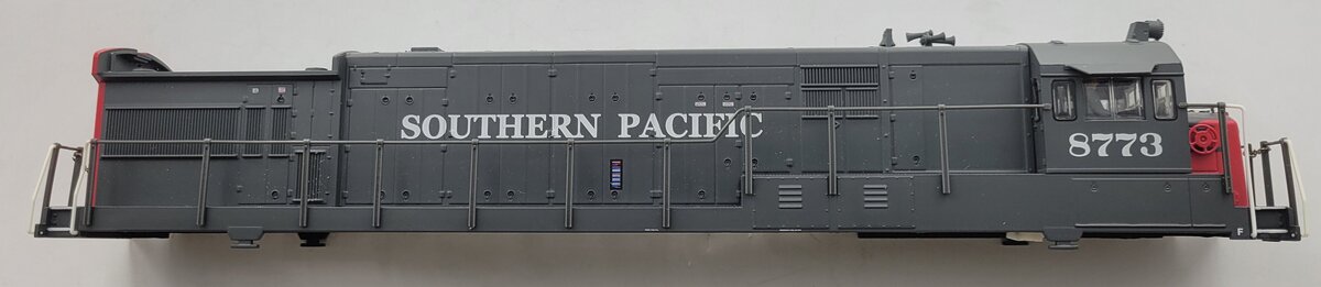 American Flyer 48146-2 Southern Pacific Legacy U-33C Diesel Loco Shell #8773