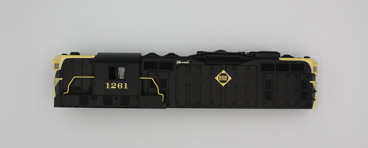 Lionel 28599-002 GP-9 Erie Shell