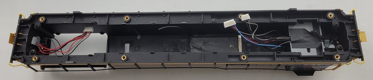 American Flyer 48161-2 Northern Pacific U-33C Legacy Diesel Loco Shell #3309