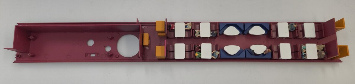 Lionel 29181-25 Red NYC "George Clinton" Station Sounds Diner Car Interior