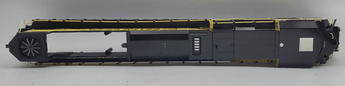 Lionel 38738-7 Frisco BNSF SD70ACE Diesel Locomotive Body Shell #1876