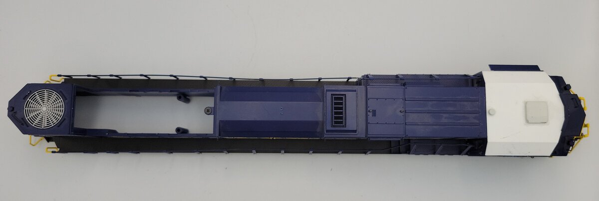 Lionel 6804100002 Blue/Yellow CSX SD70ACe Diesel Locomotive Body Shell #4837