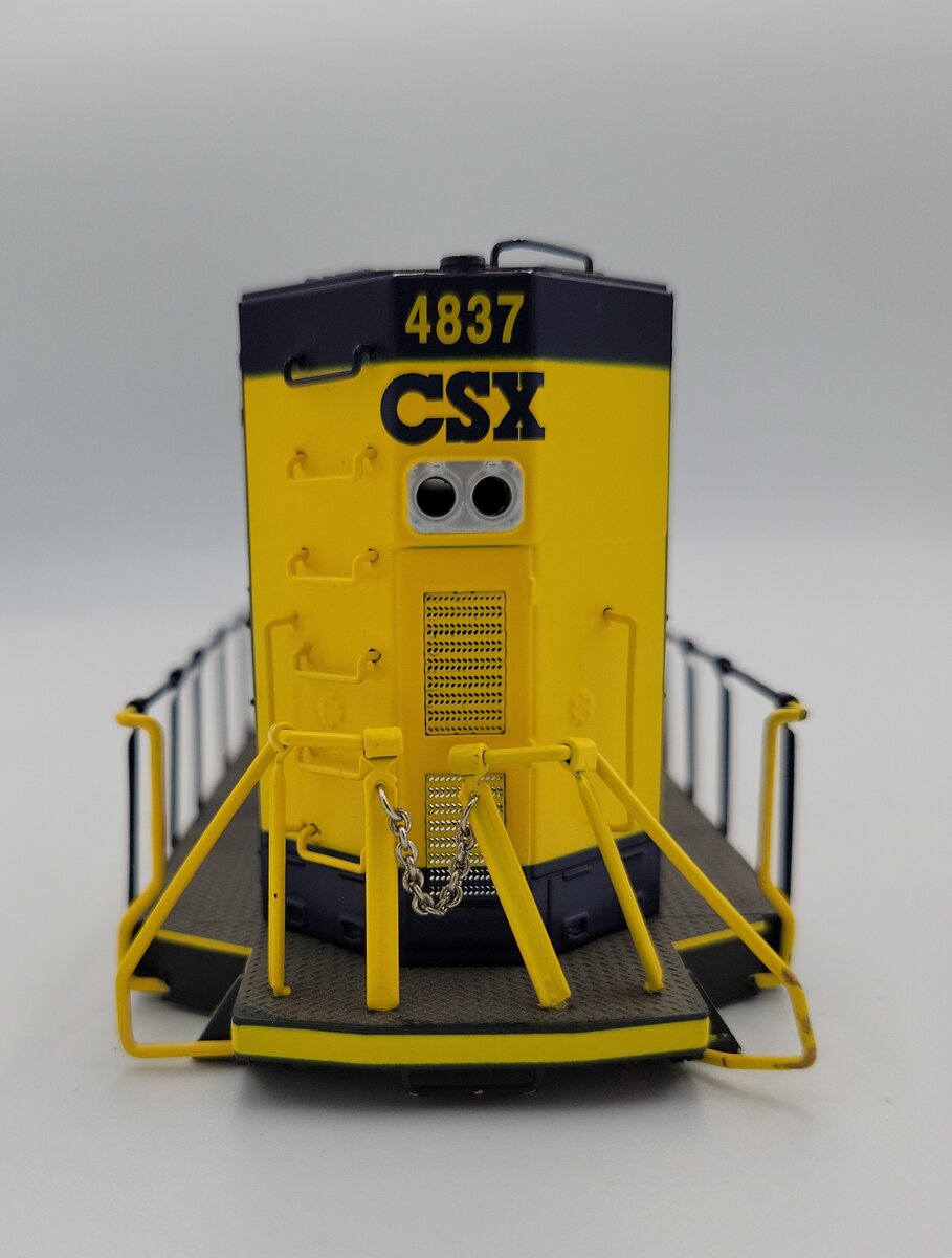 Lionel 6804100002 Blue/Yellow CSX SD70ACe Diesel Locomotive Body Shell #4837
