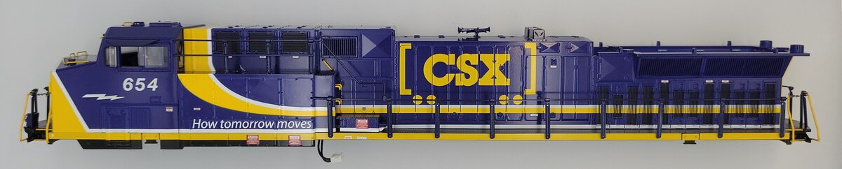 Lionel 38414-2 CSX AC-6000 Diesel Locomotive Body Shell #654