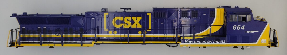 Lionel 38414-2 CSX AC-6000 Diesel Locomotive Body Shell #654