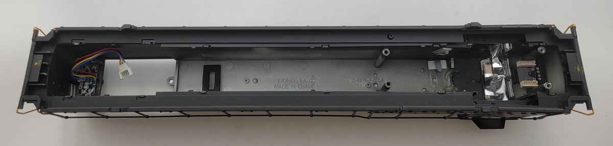 Lionel 38415-2 Pennsylvania U-28C Legacy Diesel Locomotive Shell #6531