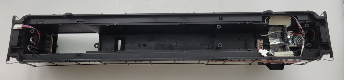Lionel 28265-2 Milwaukee Road U30-C Diesel Locomotive Shell #5657