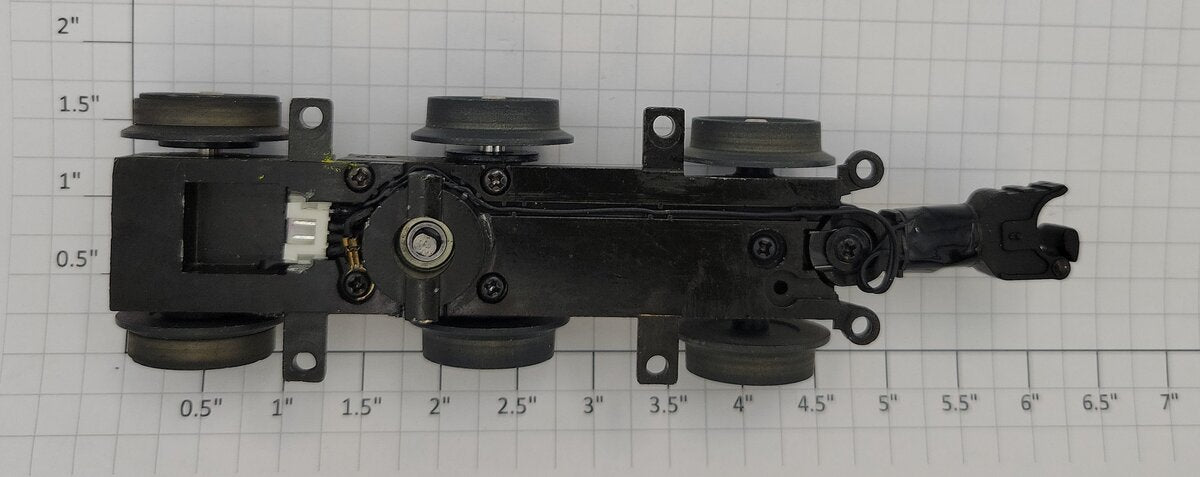 Lionel 28265-79 Black Lion Drive UC30 Six Wheel Motor Truck
