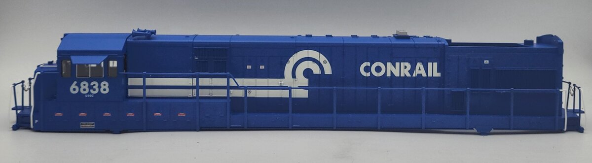 Lionel 28268-2 Conrail Unpowered U30C Diesel Locomotive Body Shell #6838