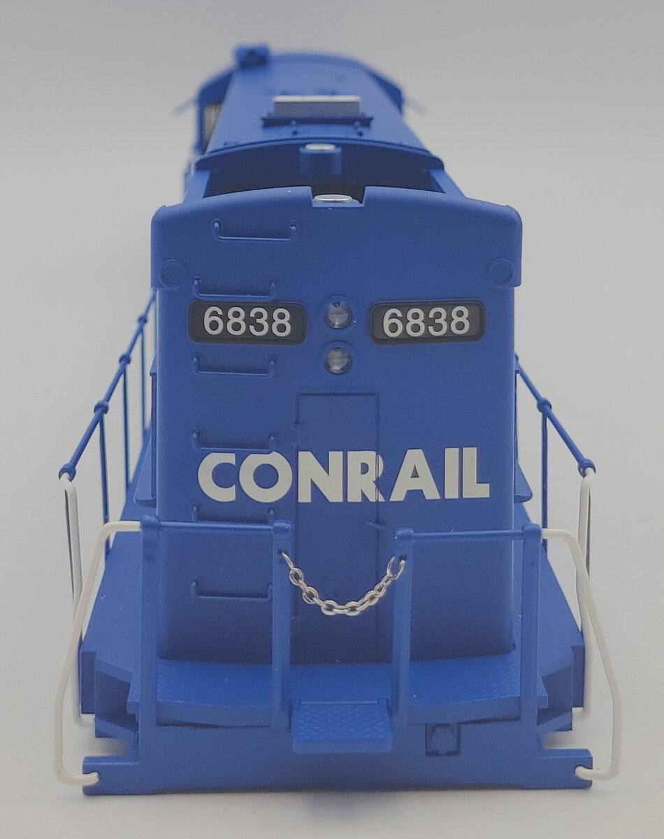 Lionel 28268-2 Conrail Unpowered U30C Diesel Locomotive Body Shell #6838