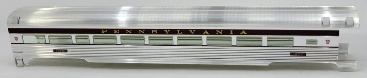 Lionel 25451-2 #1572 Pennsylvania Coach Shell