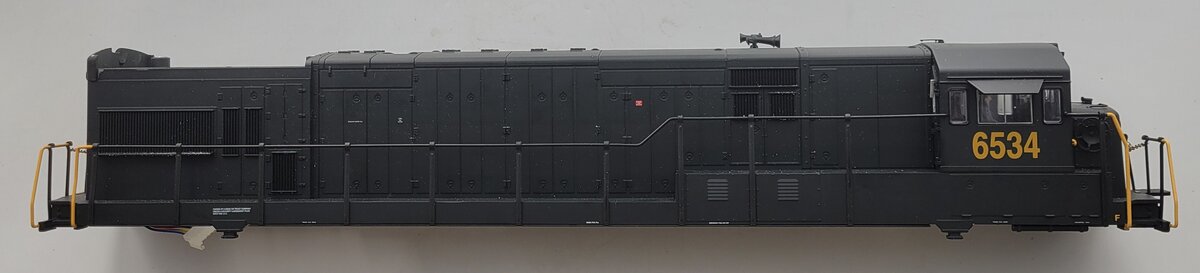 Lionel 38416-2 Pennsylvania U-28C Legacy Diesel Locomotive Shell #6534