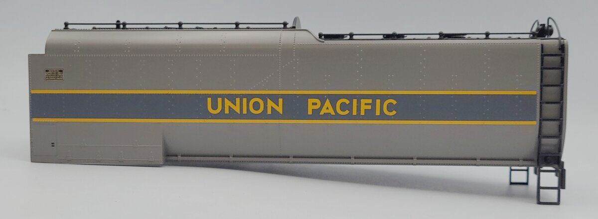 Lionel 11221-T07 Gray Union Pacific Challenger Oil Tender Shell #3983