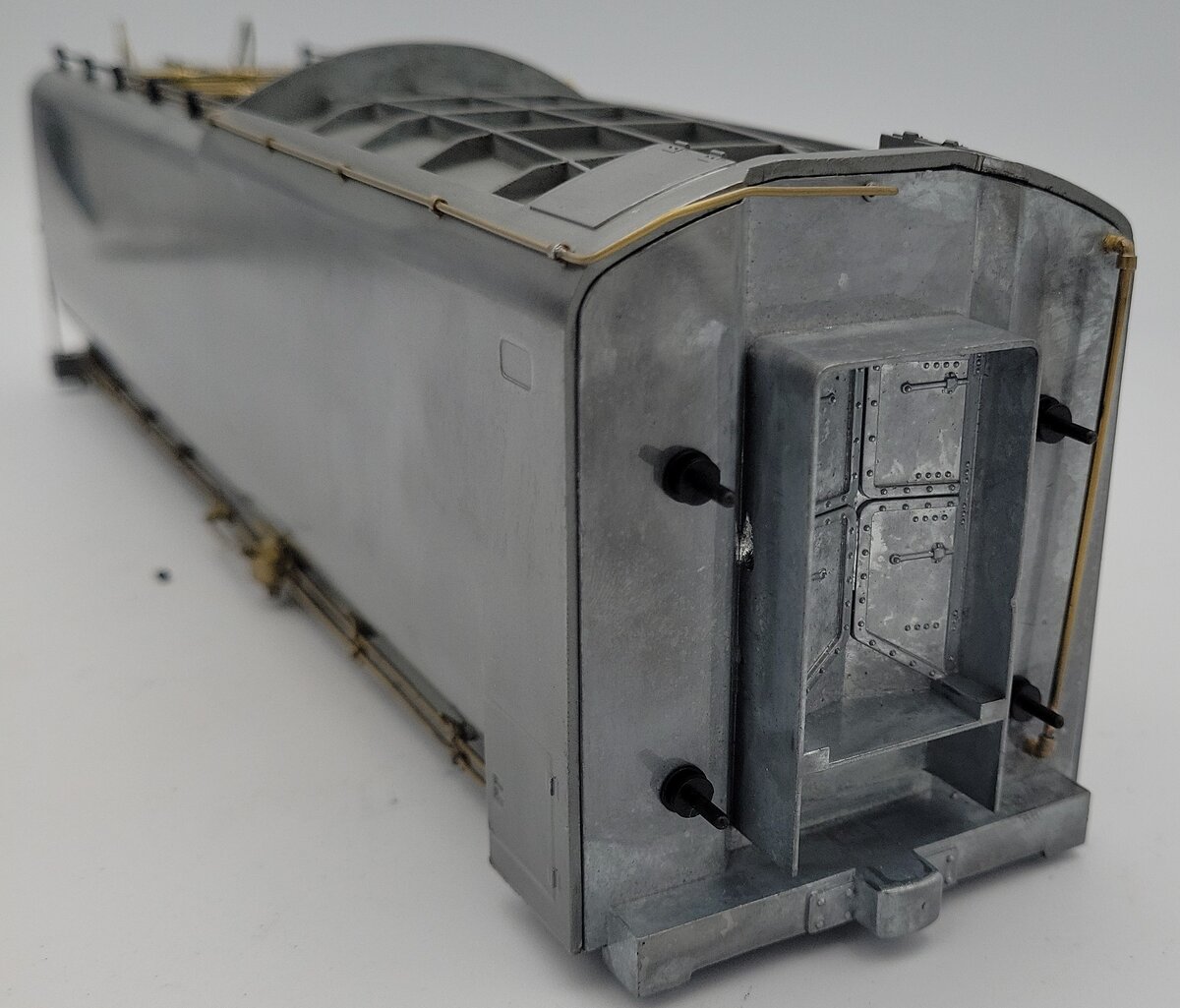 Lionel 11267-T02 4-8-4 Unpainted S-3 Legacy Tender Shell