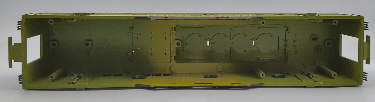 Lionel 34649-2X Damaged Canadian National F3 Diesel Loco B Unit Shell #9004-B