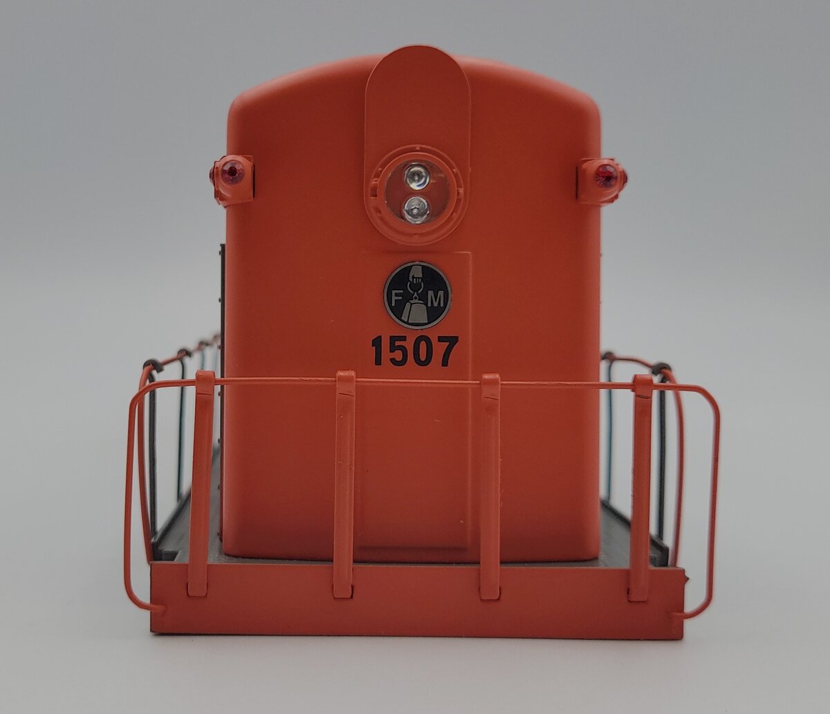 Lionel 38438-2 Long Island Conventional H16-44 Diesel Locomotive Shell #1507