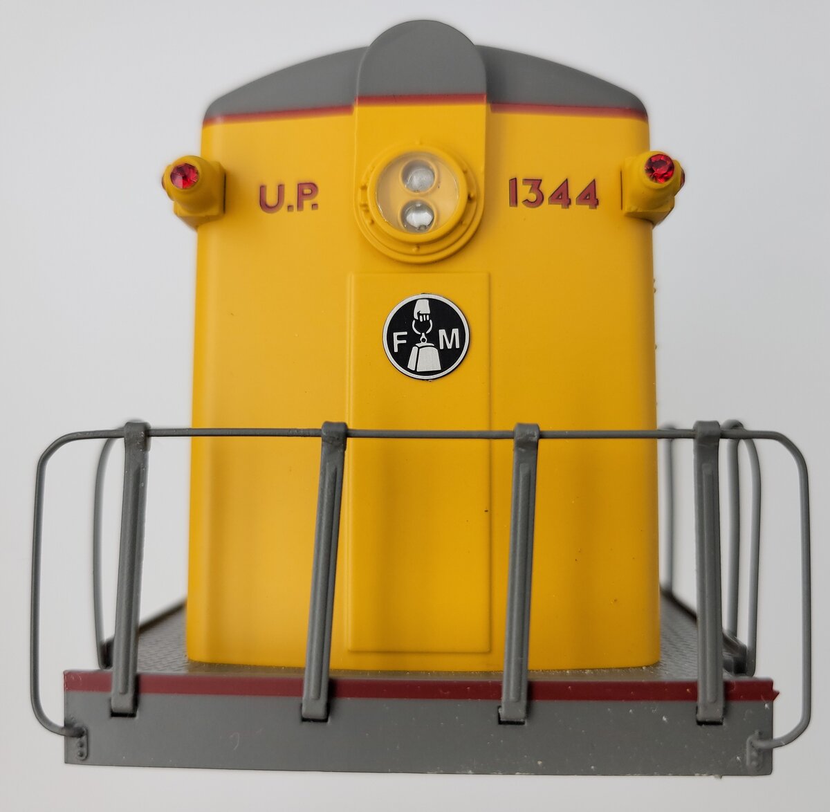 Lionel 38443-2 Union Pacific H16-44 Diesel Locomotive Shell #1344