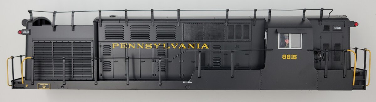Lionel 38447-2 O Scale H16-44 PRR Diesel Loco Shell #8815