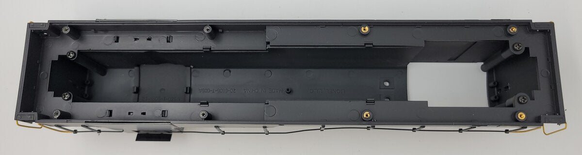 Lionel 38447-2 O Scale H16-44 PRR Diesel Loco Shell #8815