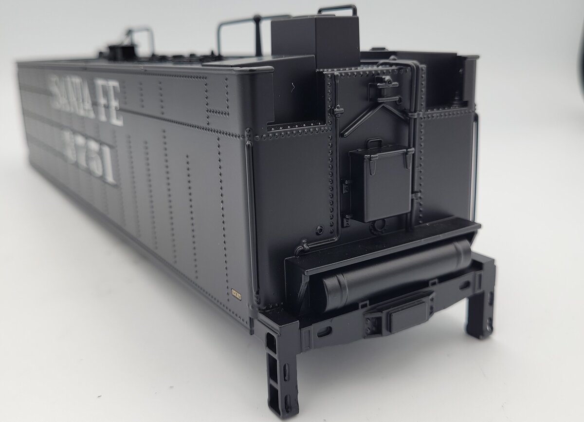 Lionel 11332-T02 AT&SF Northern Tender Shell # 3751