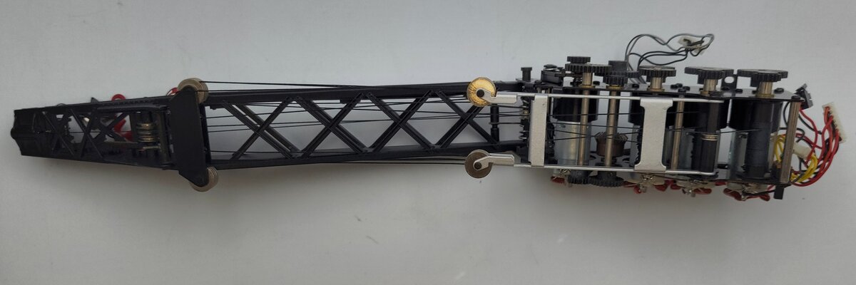 Lionel 29804-150  Union Pacific Crane Car Boom and Gearbox Assembly