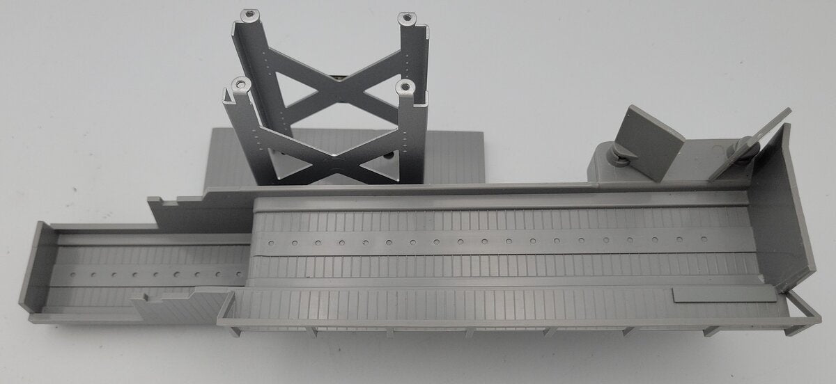 Lionel 37972-180 Bethlehem Unloader Gray Upper Base with Ramp
