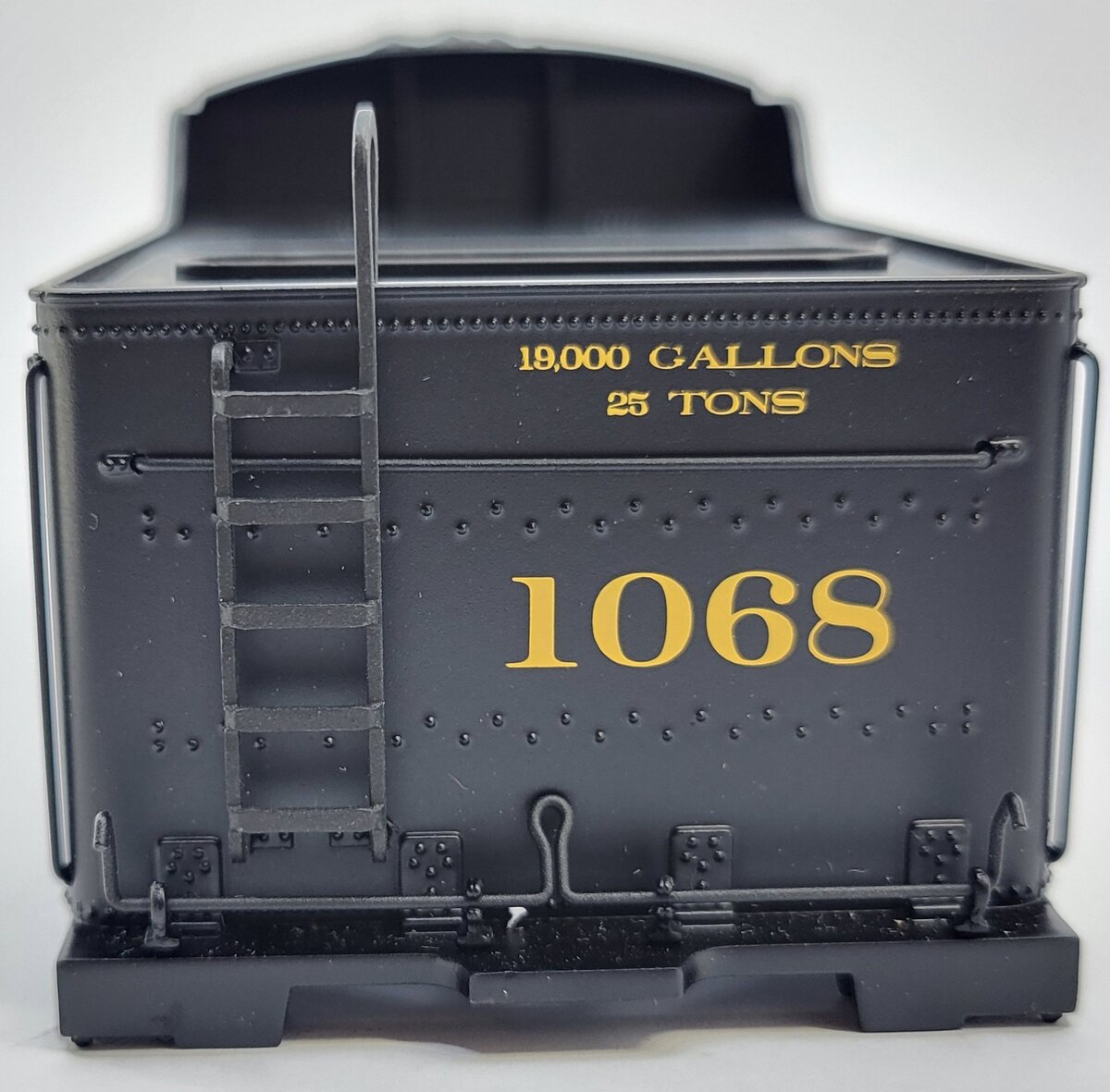 American Flyer 48060-T02 #1068 Chesapeake and Ohio Tender Shell