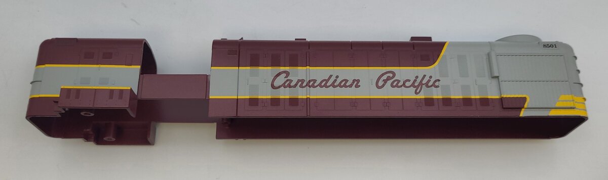 Lionel 38501-2 Canadian Pacific RS-3 Diesel Locomotive Cabless Shell #8501