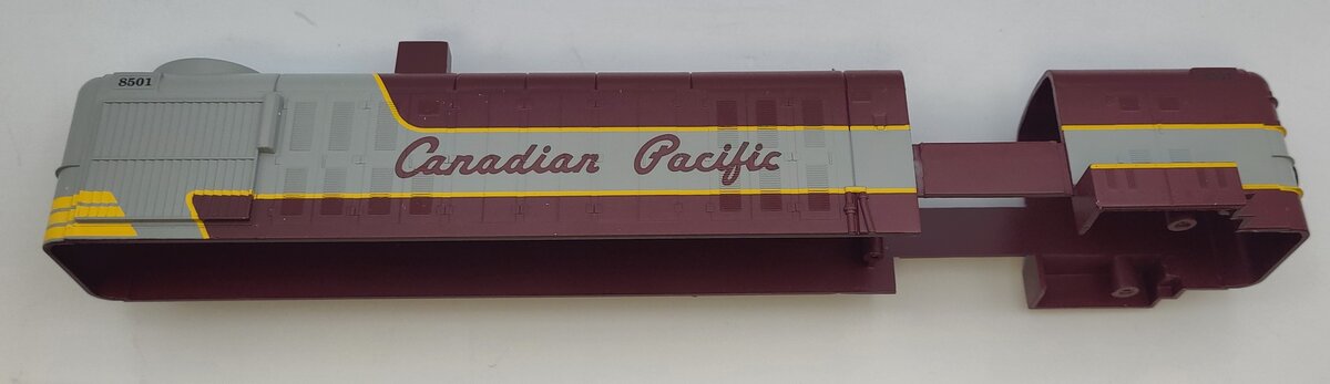 Lionel 38501-2 Canadian Pacific RS-3 Diesel Locomotive Cabless Shell #8501
