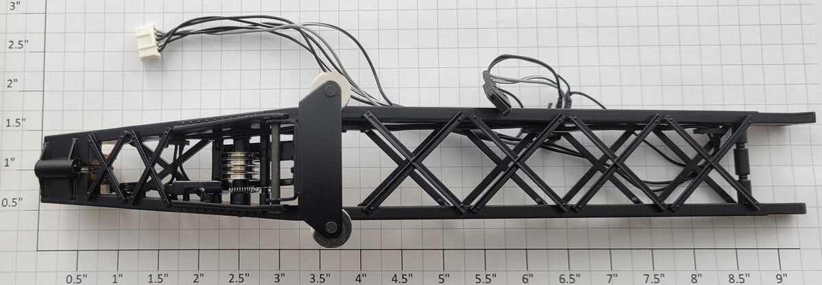 Lionel 29858-9 Black and Yellow New York Central TMCC Crane Boom Assembly