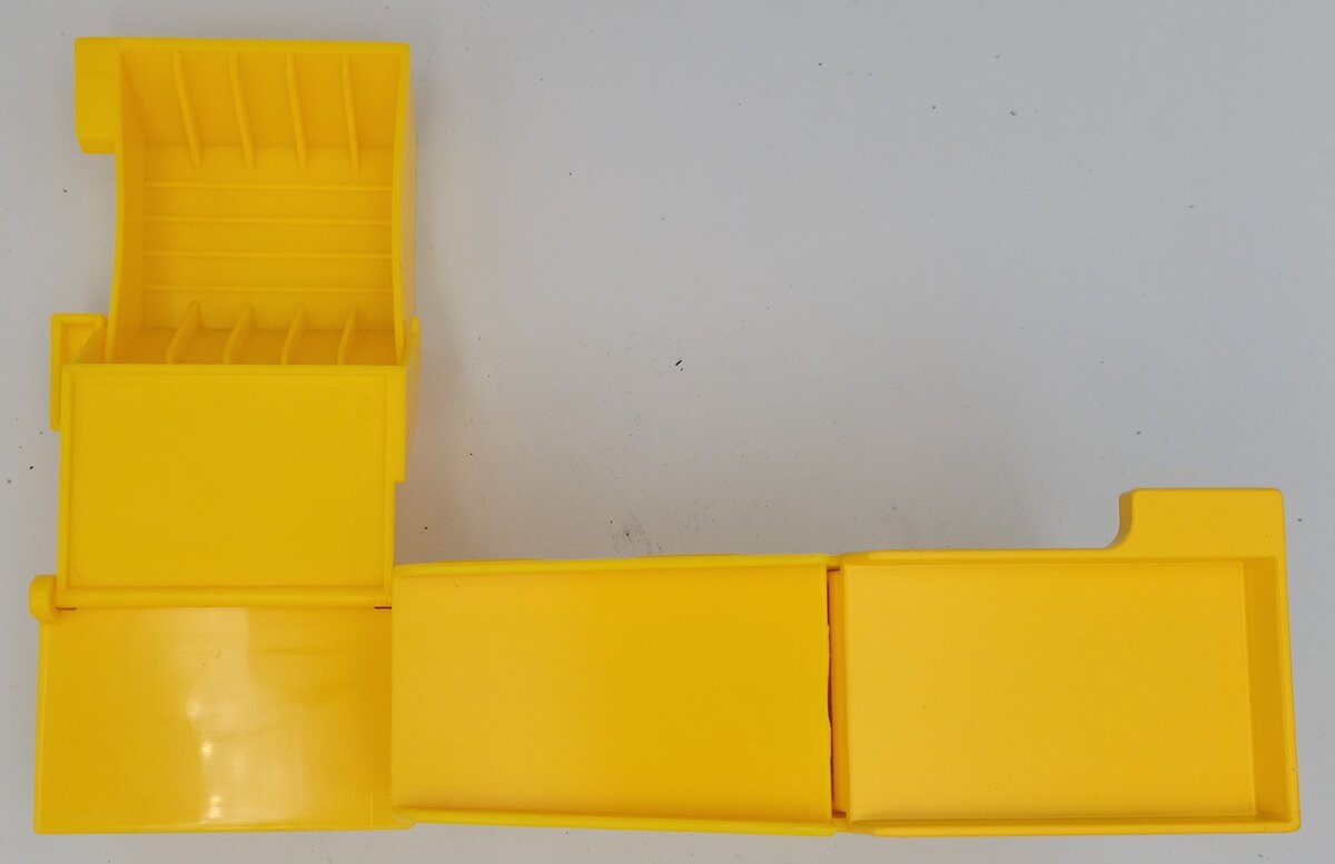 Lionel 11163-24 Little Lines Loader and Dumper
