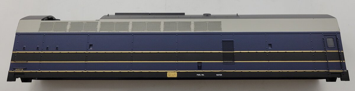 Lionel 38567-2 Baltimore & Ohio RF-16 Sharknose B-Unit Diesel Loco Shell #857-X
