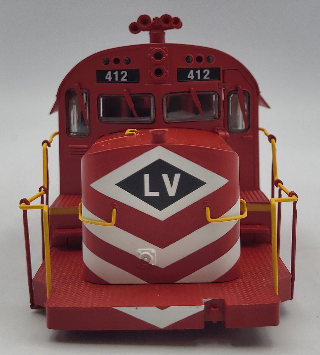 Lionel 34749-2 Lehigh Valley Unpowered C-420 Diesel Locomotive Shell #412