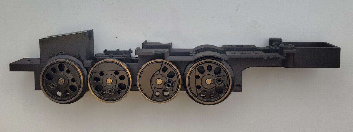 Lionel 38031-500 Southern Pacific AC-9 Diesel Rear Engine Frame & Wheel Assembly