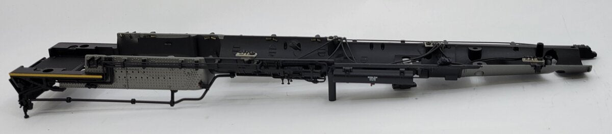 Lionel 28099-2 #3977 Gray JLC 4-6-6-4 Challenger Lower Boiler Shell