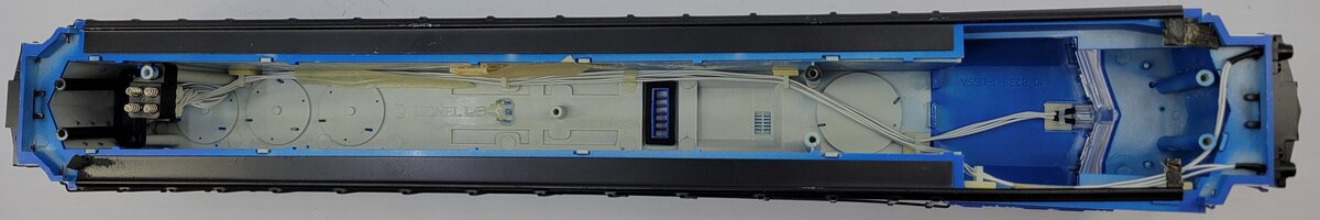 Lionel 18238-2 #4145 Conrail SD70MAC Shell